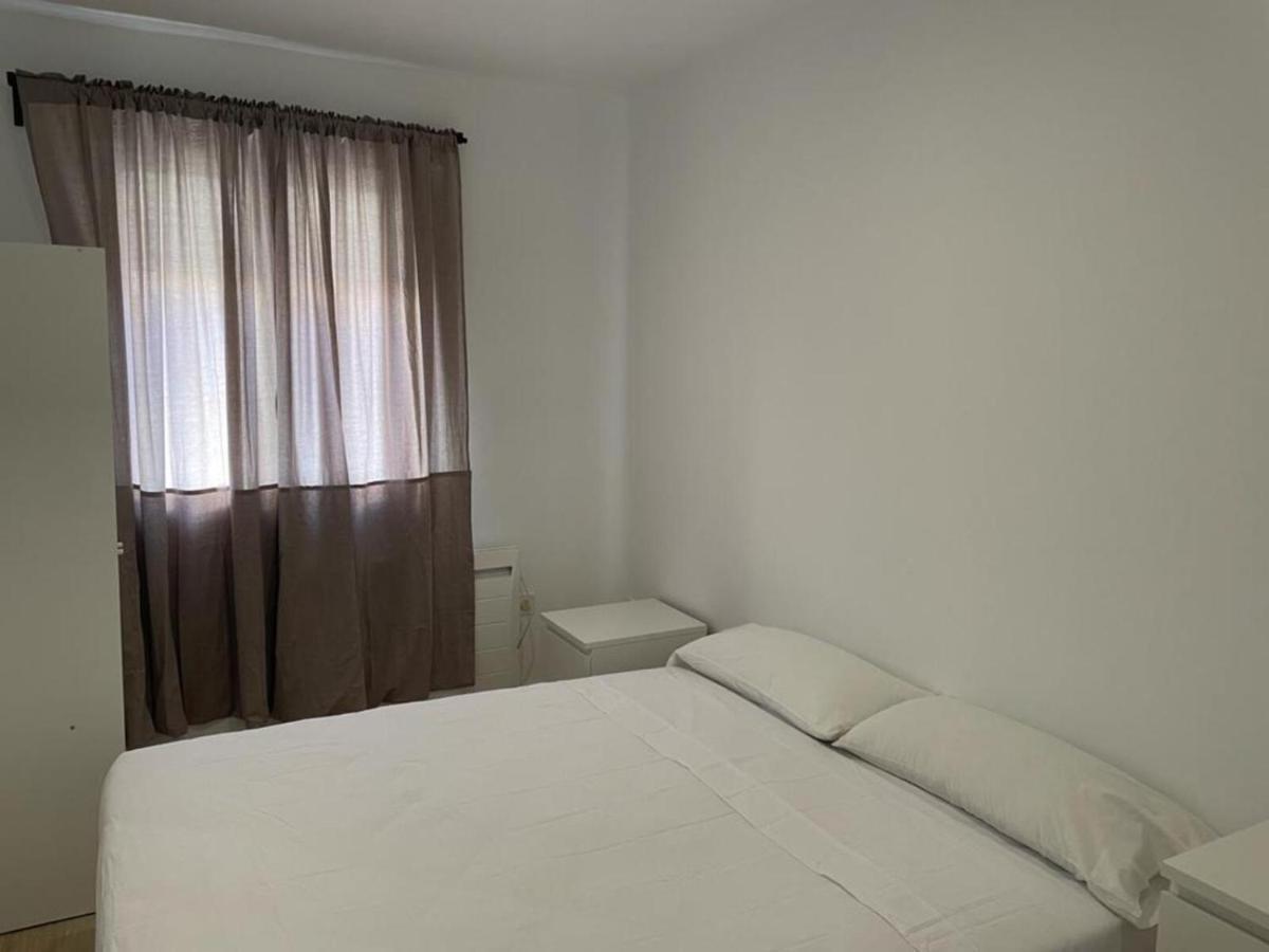 U5 A Estrenar Bien Situado Cerca De Metro Apartment Madrid Exterior photo